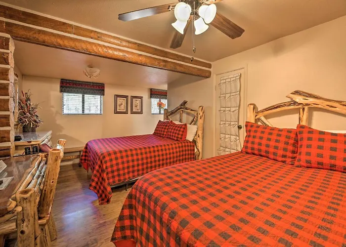 Family & Dog Friendly: Rustic Lakeside Holiday home Pinetop-Lakeside