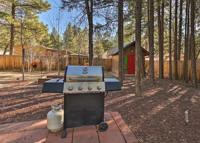 Family & Dog Friendly: Rustic Lakeside Holiday home Pinetop-Lakeside
