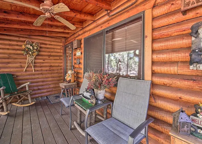 Family & Dog Friendly: Rustic Lakeside *