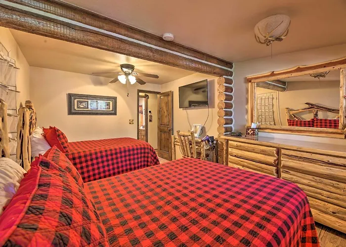 Family & Dog Friendly: Rustic Lakeside Holiday home Pinetop-Lakeside